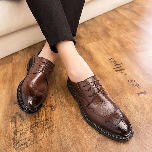 Sapatos de vestido Botas de trabalho masculinas outono britânico selvagem alto-top esportes e lazer mid-top terno de couro branco