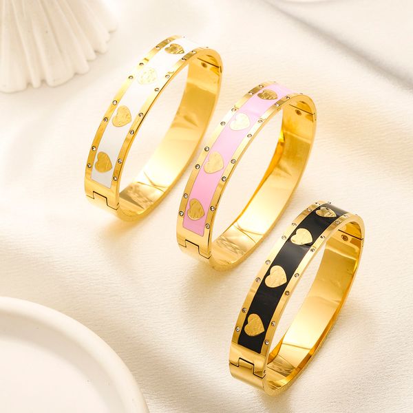 2024Brand Designer Briefe Armbänder Süßes Liebesherz Goldbeschichtung staiess Stahl Lucky Cuff Frauen Mädchen Hochzeitsfeier Charme Bangles Schmuck Geschenk