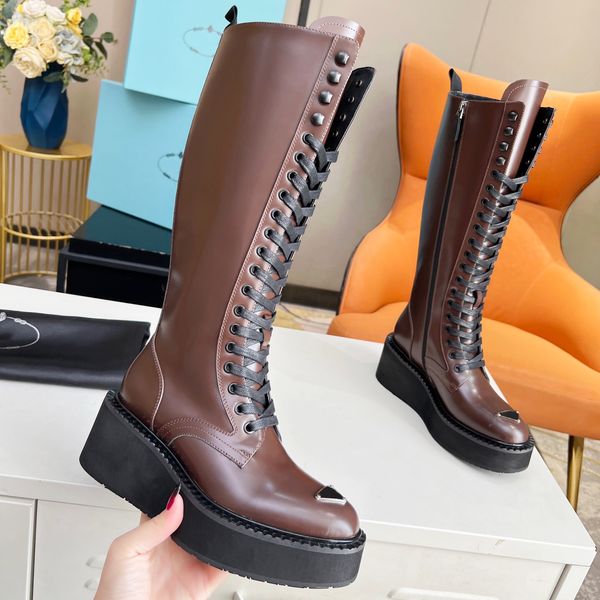 2023 Designer-Stiefel, Schneestiefel, Damen, klassisch, umgekehrtes Dreieck, Martin-Stiefel, Damenstiefel, Winter-Designer-Lederstiefel, Schwarz, Braun, 2 Farben, optional, lange Stiefel 01