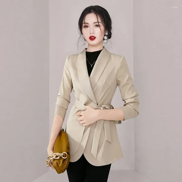 Kadın Suit 2023 Sonbahar Bahar Bayanlar Ofisi Blazer Coat Tasarımcı Moda Kadın Çentikli Yakalı Katı Dantel Yukarı Kemer Giyim Takım Takım