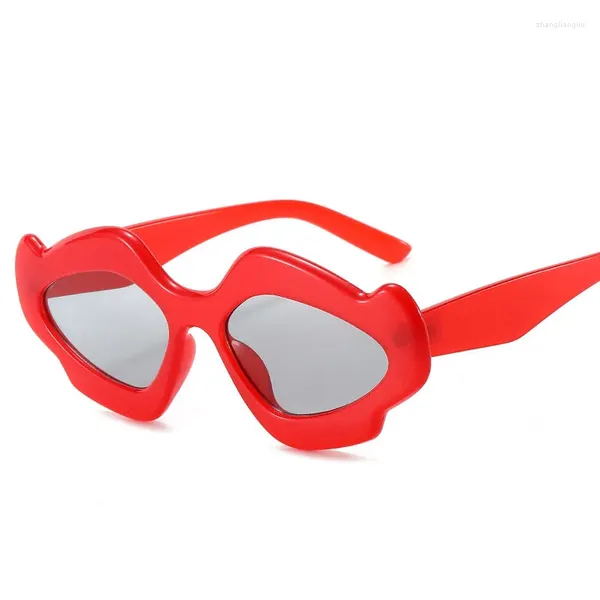 Sonnenbrille Designer Red Flame Lip Cloud Frauen für Männer Vintage Punk Damen Sonnenbrille Trending Hip Hop Shades