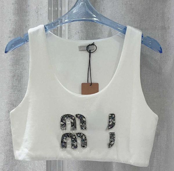 Neue Weste Frau Miu Outer Wear Tanktops Designer Modemarke Bikini Ärmel und kurzes T-Shirt Perlen Stickerei Sweet Wind Crop