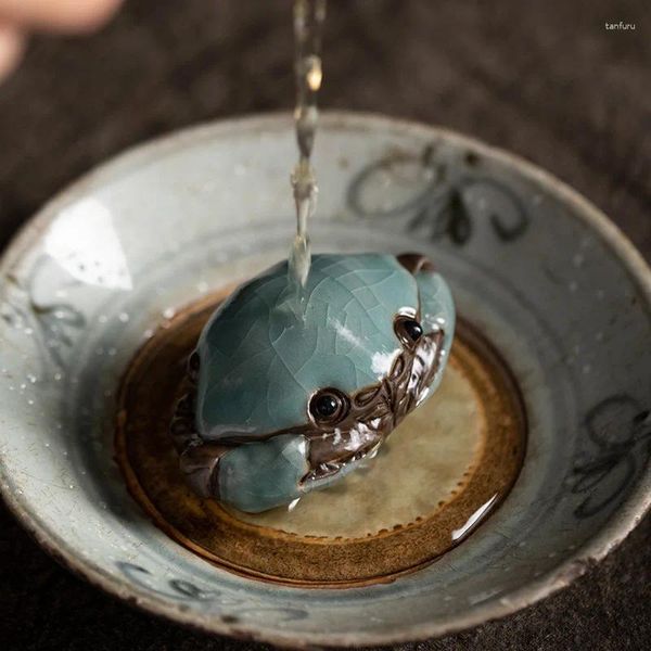La decorazione raffinata per animali domestici in ceramica creativa fatta a mano per animali da tè può essere allevata Tavolo da gioco divertente per granchio Ge di alta qualità