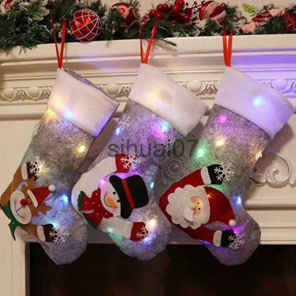 Decorazioni natalizie Calze di Natale Calzini Led Illuminano Pupazzo di neve Babbo Natale Alce Orso Stampa Borsa regalo di caramelle di Natale Camino Decorazione dell'albero di Natale x1019