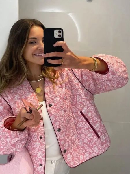 Mulheres para baixo parkas solto retalhos impressão acolchoado casaco feminino mangas compridas decote em v com bolso jaqueta de algodão doce senhoras férias quentes streetwear 231018