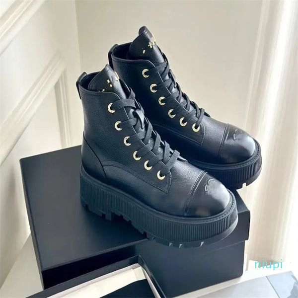 Designer -first layer cowhide high shoes tied round head thick sole casual fashion shoes tide Martin boots