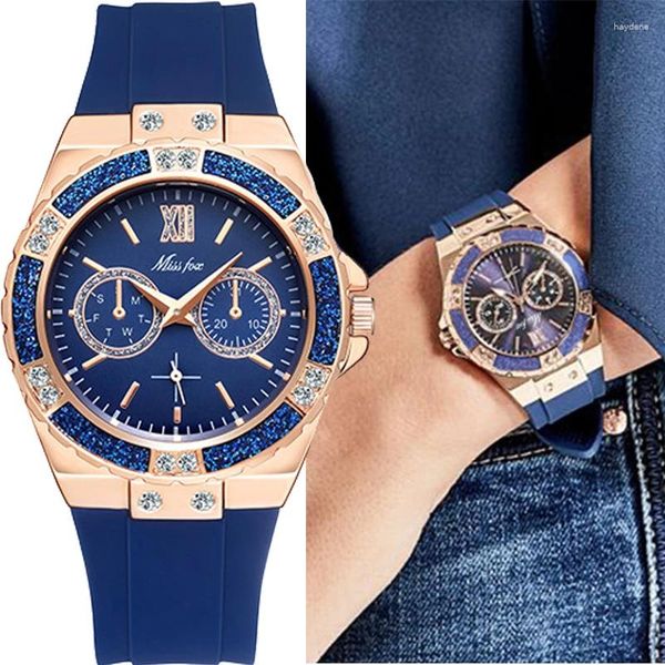 Orologi da polso Orologio da donna di lusso di alta qualità Edizione coreana in silicone Versatile diamante con incorporamento di moda al quarzo a tre occhi