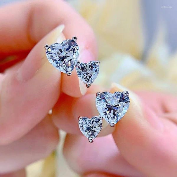 Orecchini a bottone S925 in argento sterling doppio cuore con diamante ad alto tenore di carbonio squisito regalo di gioielli di lusso alla moda per San Valentino 2023