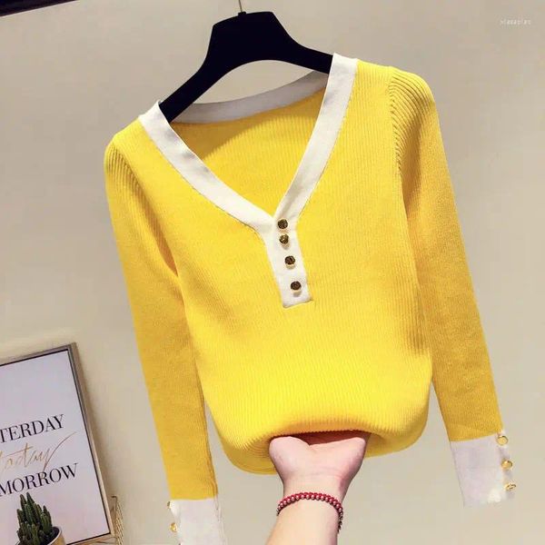 Maglioni da donna Cappotto lavorato a maglia giallo Pullover con bottoni Colletto a V basso T-shirt maglione da donna per ragazza Tirare la parte superiore sottile della camicia di stoffa