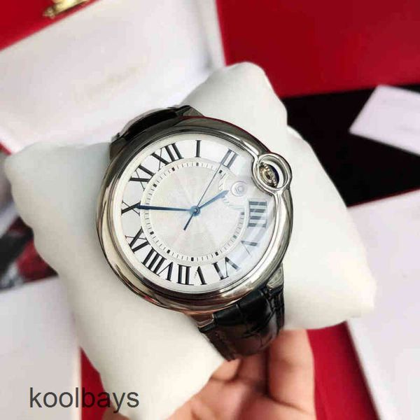 Armbanduhren Designer Herren Klassische Geschenke Luxus Damenuhr Armbanduhren Sport Weihnachtswagenuhren Blauer Ballon Römische Ziffern Automatik Freizeit Sta