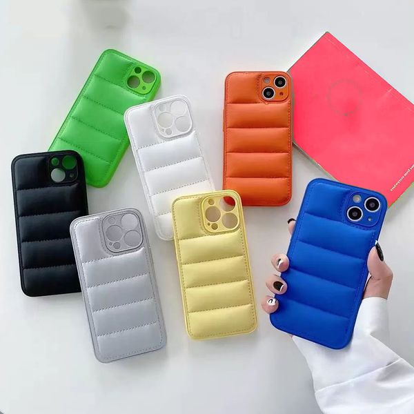 Marca de moda para baixo jaqueta caso telefone para iphone 15 14 13 12 11 pro max colorido macio silicone iphone caso melhor presente para senhora crianças