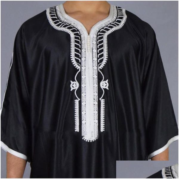 Etnik Giysiler Müslüman Adam Kaftan Faslı Erkekler Jalabiya Dubai Jubba Thobe Pamuk Uzun Gömlek Sıradan Gençlik Siyah Robe Arap Kıyafetleri