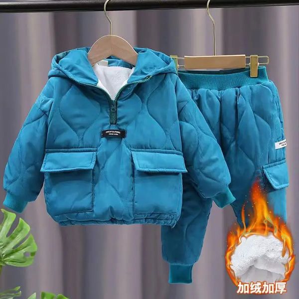 Giyim Setleri Kış Çocuk Giyim Seti Çocukların Erkek ve Kız Çocukları Kapşonlu Sıcak Pamuklu Kadife Fırçalanmış Ceket+Pantolon 2 PCS Kar Ceket Yeni1-8y 231019