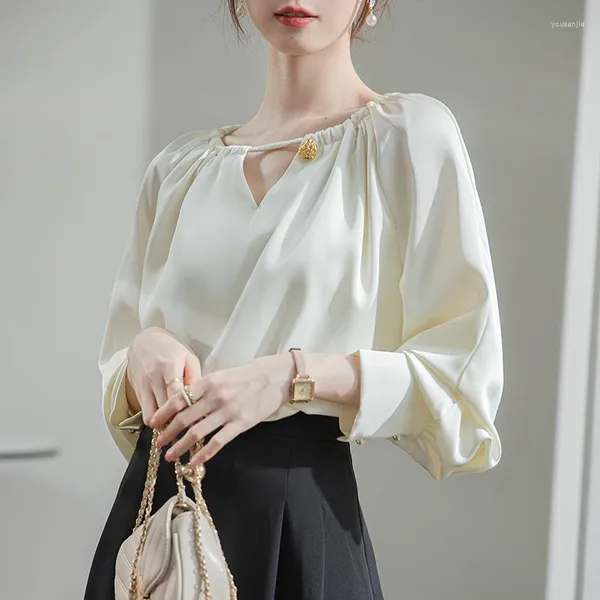 Женские блузки 2023, атласная рубашка французского абрикоса, осенний дизайн, модный тонкий топ с уникальным темпераментом