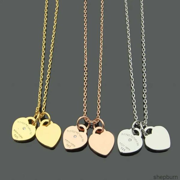 Luxus-Doppelherz-Halsketten-Anhänger, Großhandel, Weihnachtsgeschenk, Edelstahl, Damen-Hohlbuchstaben, Liebes-Pfirsich-Herz-Schmuck in Gold, Roségold, Silber