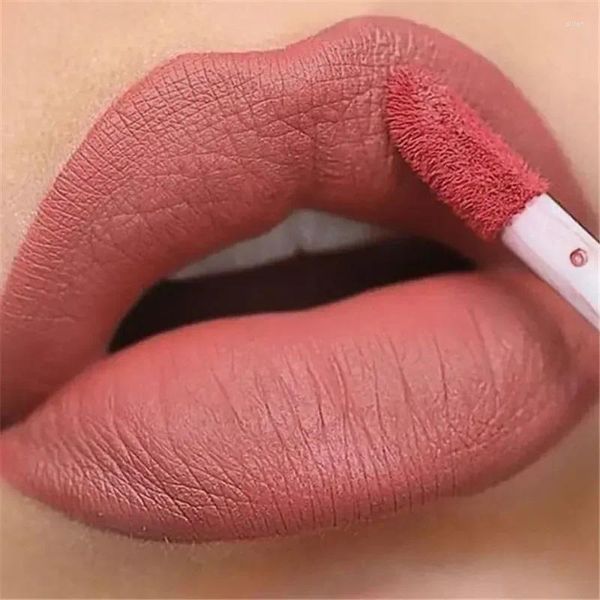 Lipgloss 4 Farben Matter Samt nicht standhafte Tasse wasserdichte lang anhaltende flüssige Lippenstift Kosmetische sexy rote Glasur Mode Make-up