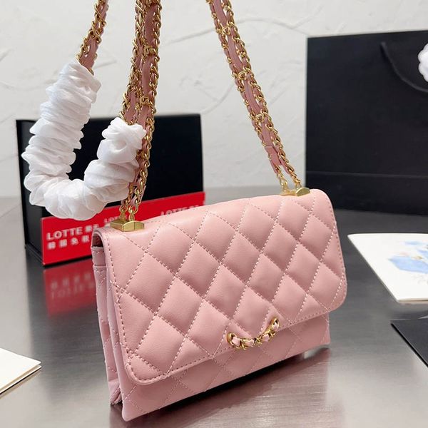 Emblema Hide Chain Emblema Hollo Crossbody Designer Borsa Matelasse in pelle trapunta tendenza ascellare ascellata a tracolla porta a tracolla porta carta versatile mini macinetto pacchetto