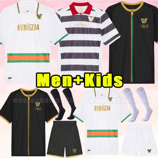 23 24 Venezia FC Futebol Jerseys Home Black Away Terceiro ARAMU FORTE Veneza 2023 2024 BUSIO 27 # Camisas de futebol Adukt Kids Kit Uniforme Criança Homens Crianças Kits Completos