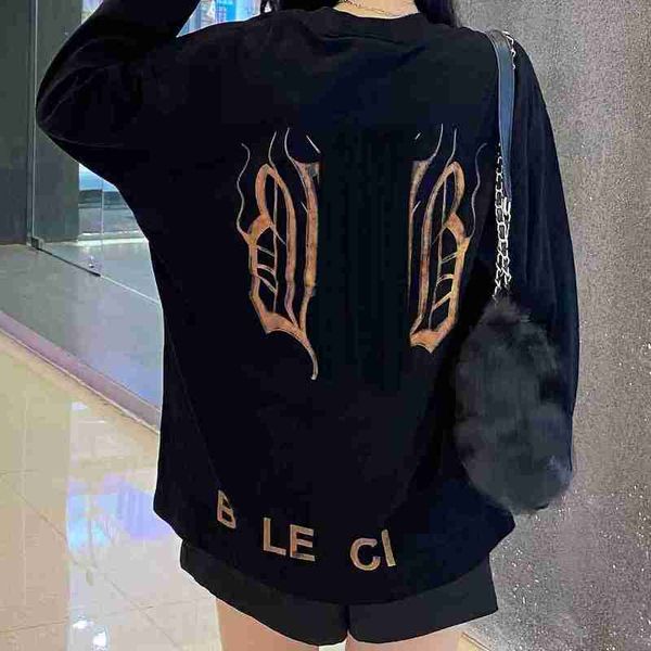 Erkek Hoodies Sweatshirts Tasarımcı Yüksek kaliteli yeni modaya uygun marka B Ailesi gevşek ve rahat saf pamuklu çiftler için uzun kollu tişört, çok yönlü İngilizce