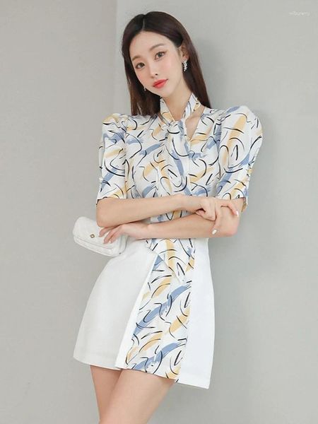 Vestidos de trabajo 2023 Verano Estampado geométrico 2 piezas Conjunto Mujeres Camisas de manga de soplo Cintura alta Una línea Patchwork Casual Faldas simples Trajes