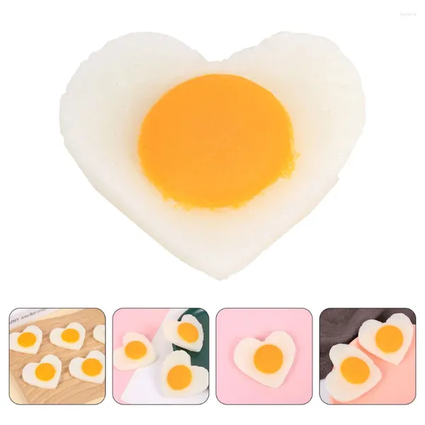 Decoração de festa Simulação em forma de coração Modelo de ovo frito Pogal Prop Food Display Fake