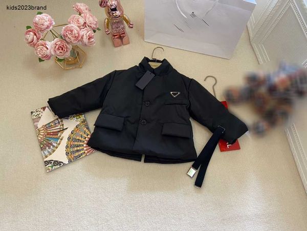 Nuove giacche per bambini Decorazione logo geometrico bambino Abbigliamento invernale Taglia 100-150 CM cappotto sciolto per bambini Cintura inclusa Oct15