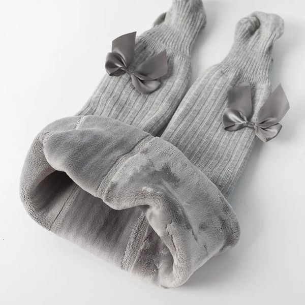 Tayt taytlar kış kadife kızlar için sıcak bowknot pamuklu çocuklar külotlu çorap doğdu bebek 0 ila 12 yıl 231019