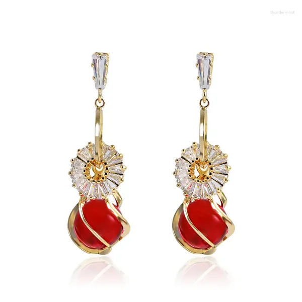 Dangle Oorbellen 2023 Mode Temperament Rood Wit Opaal Hol Voor Vrouwen Sierlijke Ronde Strass Lange Dangler Sieraden LE1491