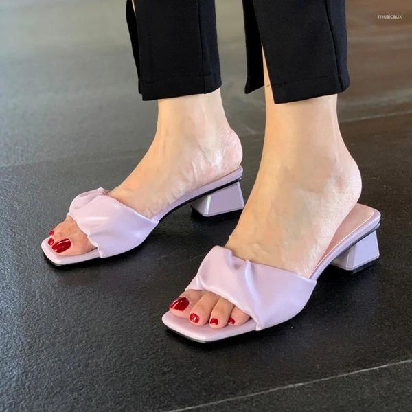 Terlik 2023 Ayakkabı Kadın Sandalet PU Deri Açık Ayak parmağı Kırmızlar Düşük topuklu Sosyal Slaytlar Açık Plaj Kadın Flip Flops 34-43
