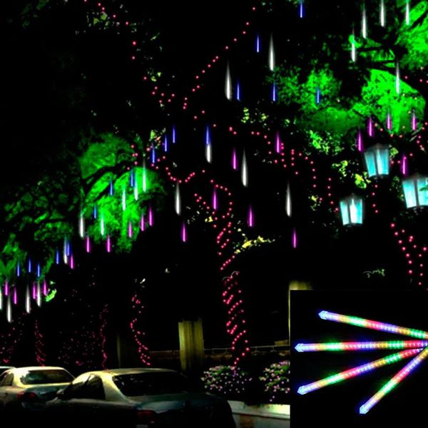 Decorazioni natalizie AC100240V 8 pezzi Multicolor 30CM Tubi di pioggia di meteoriti Luci a LED Festa di nozze Giardino Natale String Light 231019