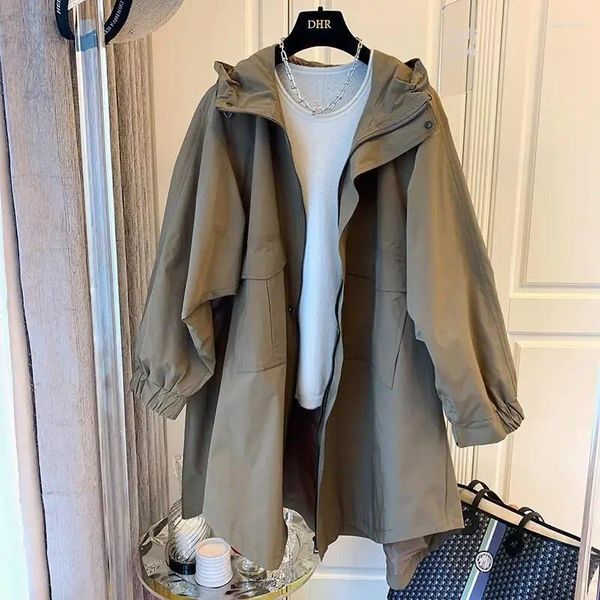 Trench da donna Designer Sciolto per il tempo libero Cocoon Doppia tasca Splicing Cappotto a vento medio e lungo con cappuccio per le donne Primavera Autunno