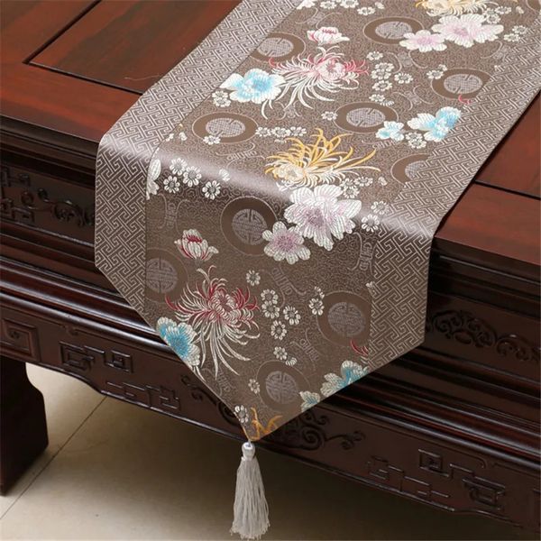 Corredor de mesa estilo chinês cetim corredor de mesa clássico vermelho bordado bambu impressão bandeira decoração para festa de casamento com borlas 231019