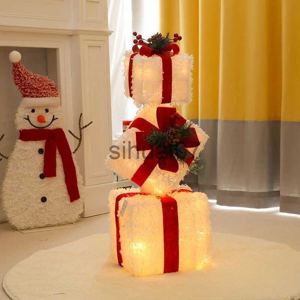 Weihnachtsdekorationen 3-teiliges Set NewChristmas dekorative LED-Geschenkbox mit Schleifenlicht und Eisenbox Art Home Outdoor Einkaufszentrum Geschenk Home Party Supplies Navidad