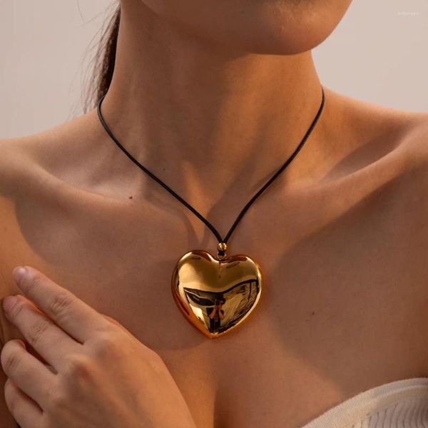 Collane con ciondolo Minar Chic Oro 18 carati Placcato PVD Acciaio al titanio Colore nero Catena a corda Metallica Grande cuore d'amore per le donne Regalo