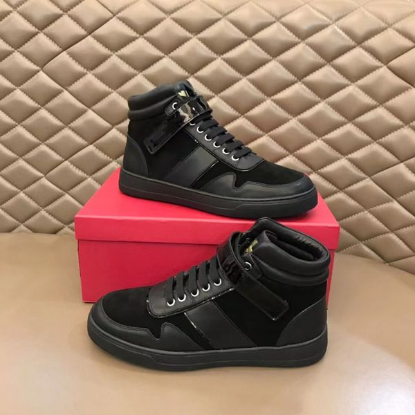 Nuovi Uomini High Top Gancini Sneakers Scarpe Suola in gomma Stringate Uomo Skateboard Walking Pelle di vitello Outdoor Marche Calzature EU38-46 02