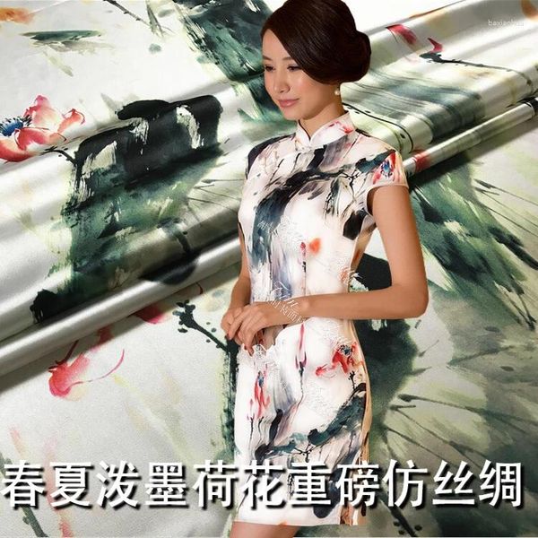 Tessuto per abiti 150 cm Elegante elasticizzato stampato ad alta imitazione di seta Cheongsam con stampa di loto Panno all'ingrosso cinese