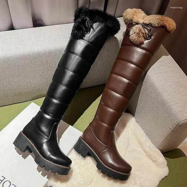 Botas impermeáveis inverno frio rússia feminino sapatos quentes plataforma saltos grossos pelúcia sobre o joelho neve com pom de pele real