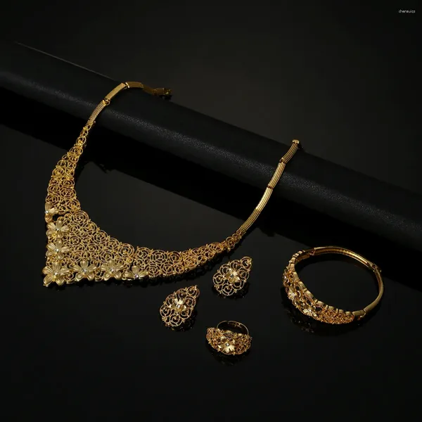 Collana orecchini set etiope Dubai gioielli color oro per donna braccialetto ad anello quadrato moda africana