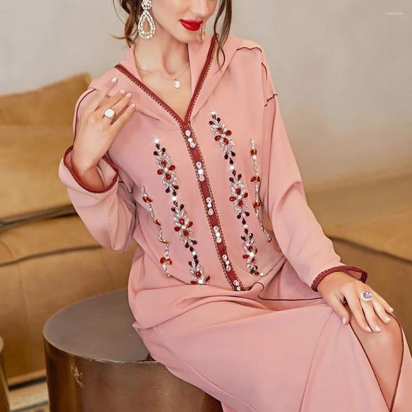 Abbigliamento etnico Abaya per donna Djellaba con perline rosa diviso Nastro rosso scuro Industria pesante Abito arabo scintillante brillante
