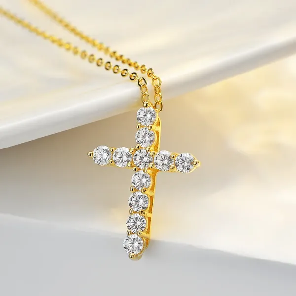 Pingentes Inbeaut 18K Banhado A Ouro Amarelo Excelente Corte Total 1 Ct Passe Diamante Teste D Cor Moissanite Cruz Pingente Colar Jóias Finas