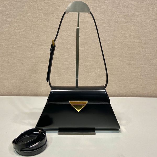 Trapezoidal Messenger Çantası Klasik Üçgen Mikro Kafa Dekorasyon Koltuk Altına Çıkarılabilir Omuz Kayışları Çantalar
