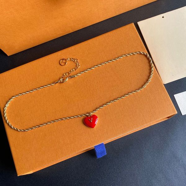 Designer Necklace Fashion Jewelry Charm Women Party High Quality Gift Love Heart Pendant Necklaces_voghion.com