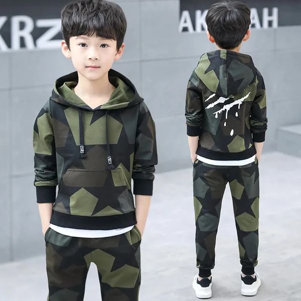 Conjuntos de roupas Adolescentes Meninos Roupas Set Kids Tracksuit Camuflagem Traje Hoodies Tops Calças Crianças Roupas Meninos Outfits 4 6 8 9 10 12 14 Anos 231020