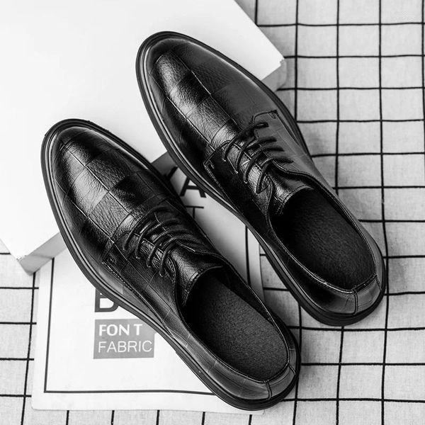 Scarpe eleganti da uomo in pelle a punta, abbigliamento formale da lavoro, casual, scozzese, sposo, matrimonio, nero, estremità morbida piccola