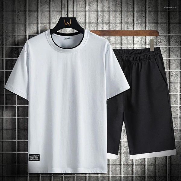 Tute da uomo 2023 Estate Uomo Set Casual Solid Harajuku Set Abbigliamento sportivo da jogging Tuta sportiva T-shirt Pantaloncini Due pezzi Abbigliamento moda