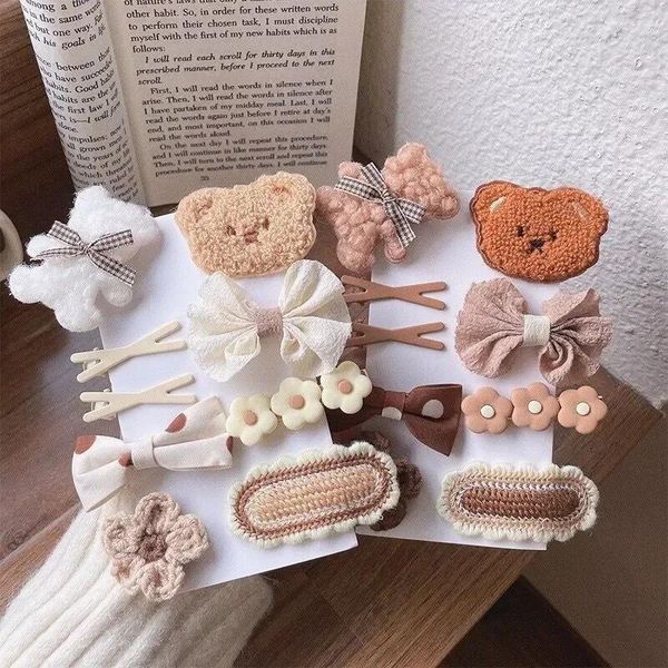 Accessori per capelli 2023 Autunno Inverno 9 Pz / set Simpatico orso di peluche Bowknot Tornante Bambini Baby Girl Clip Fiore lavorato a maglia Kid