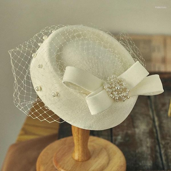 Berretti stile francese donna mini cappello fascinator fermaglio per capelli velluto perla fiocco velo viso berretto Fedora elegante copricapo da cocktail da donna