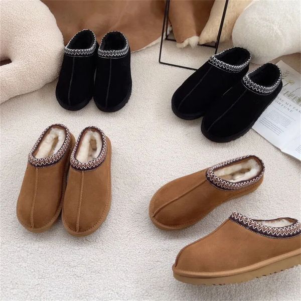 Tasman Shearling Mezza Neve Stivali Donna Uomo Slip-on Scarpe Tazz Pelle Scamosciata Lana Fuzzy Mule Stivali in Pelliccia Lussuosi Soffici Peluche Pelosi Alla Caviglia Scivoli Caldi Spessi Castagna Nero