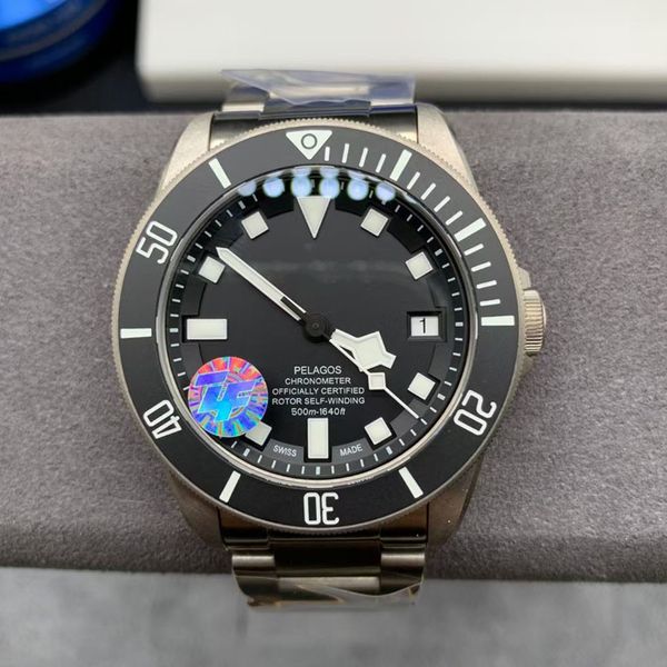 Pelagos M25600TN ZF Fabrika 1: 1 Superclone AAAAA 5A Kalite 42mm Erkekler Saatler Kendi Ayrıntılı Tokal Titanyum Otomatik Mekanik Hareket Safir A01