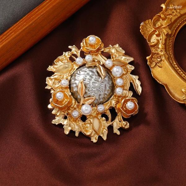 Broschen, Vintage-Stil, mattgoldfarben, Perlenmantel-Accessoires, High-End-Retro-Hofstil, mittelalterliches Design, luxuriöse Anstecknadeln, wunderschöne Corsage